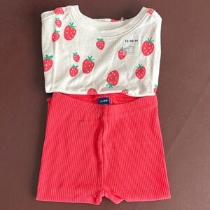 Old Navy Cream and Red Strawberry Kids Tee w leggings